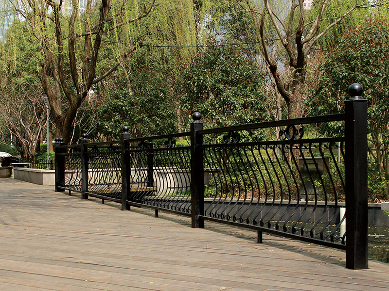 景觀(guan)護欄(lan)廠(chang)傢(jia)